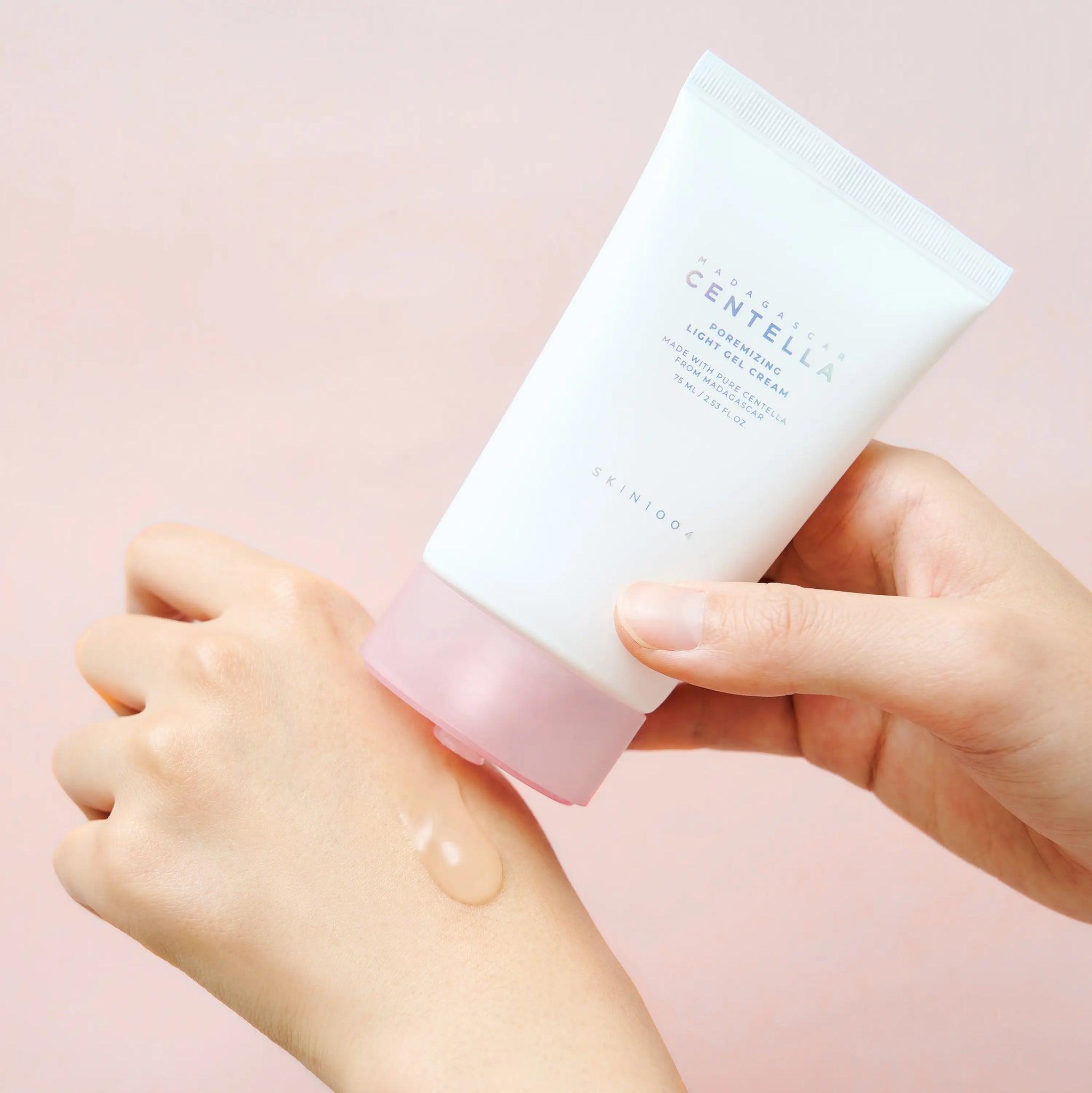 Applying SKIN1004 Poremizing Light Gel Cream on face for lightweight hydration and pore tightening