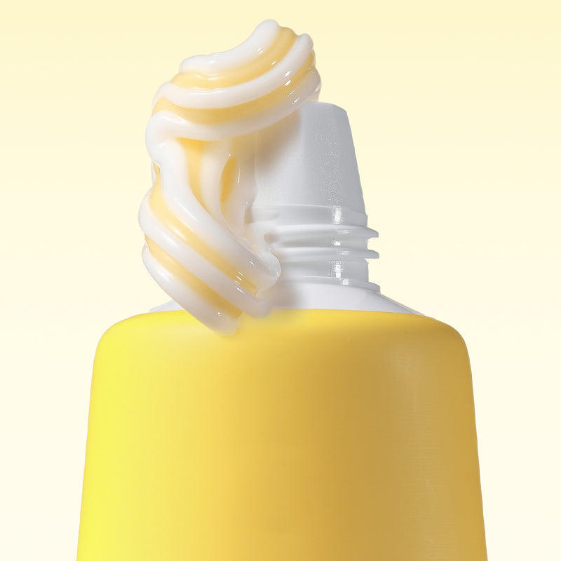 One Thing Niacinamide Glutathione Cream unique texture squeezed from tube