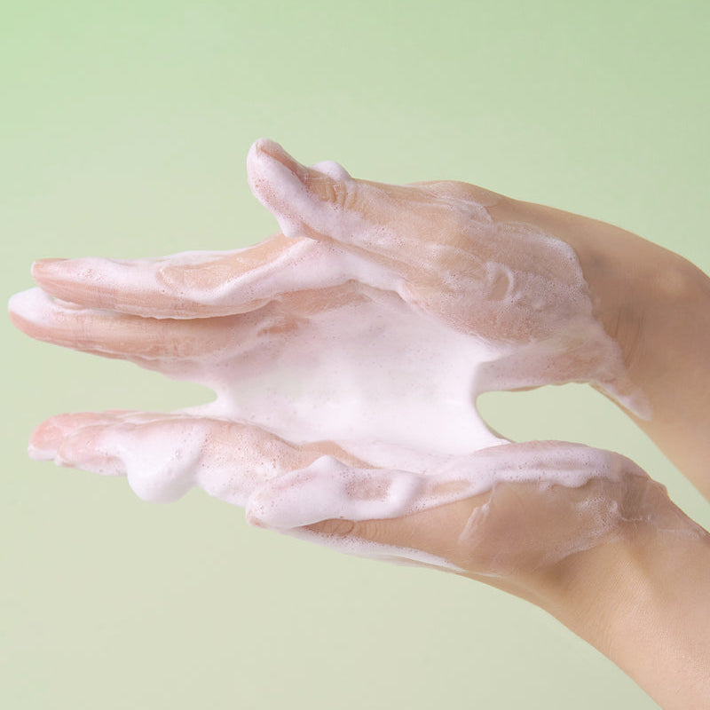 SKIN1004 Madagascar Centella Tea-Trica BHA Foam rich lather on hands